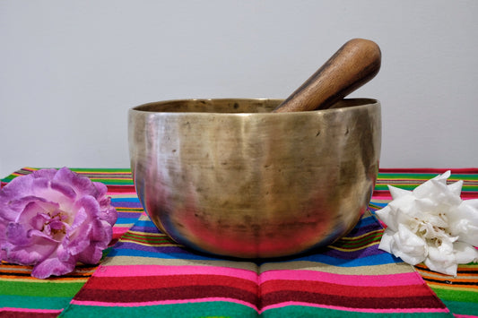 Old 'Tara' Singing Bowl - Base Note E (164 Hz)