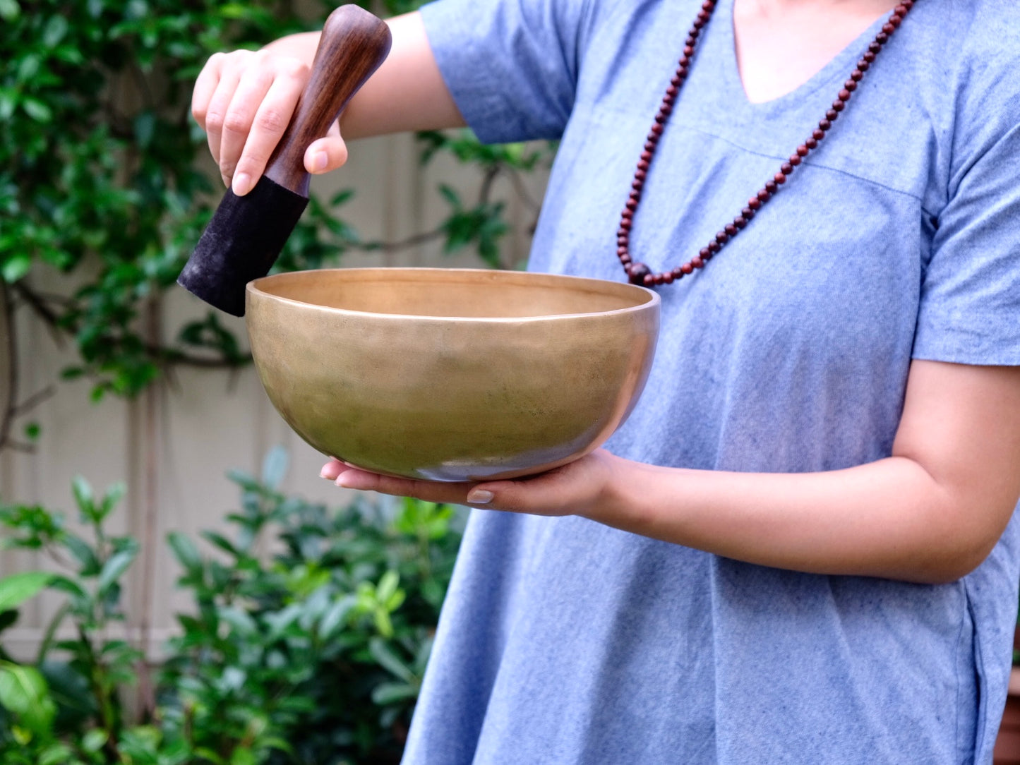 Contemporary Flow Singing Bowl - Base note D# 156 Hz