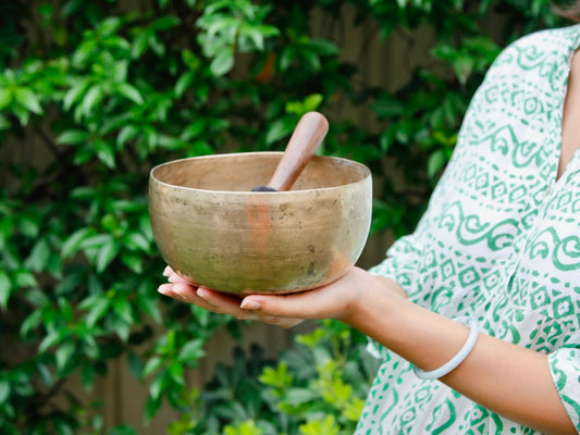 Old 'Tara' Singing Bowl - Base Note D#3 (156 Hz)