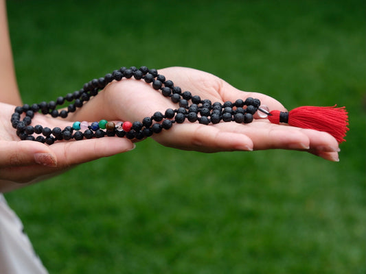 Image of chakra and lavatone knotted mala