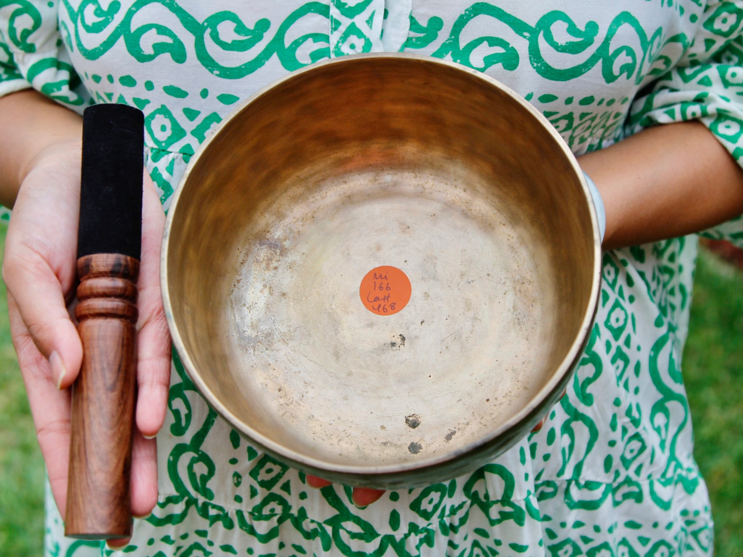 Old 'Tara' Singing Bowl - Base Note E (166 Hz)
