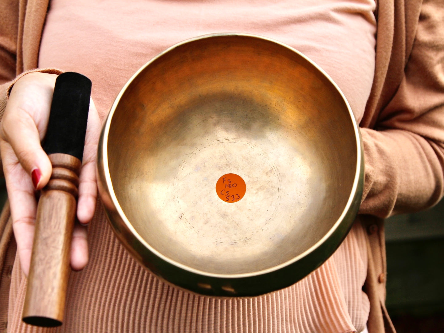 Remuna Singing Bowl - Base note F3 (180 Hz)