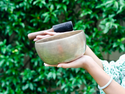 Old 'Tara' Singing Bowl - Base Note G3 (197 Hz)