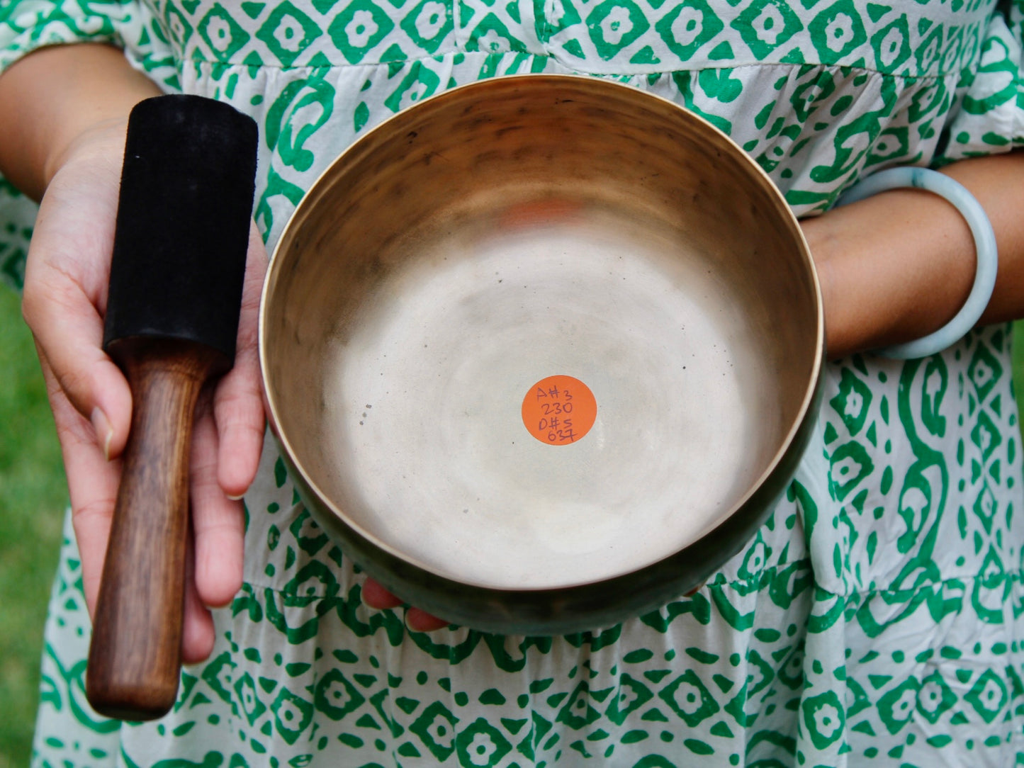 Old 'Tara' Singing Bowl - Base Note A#3 (230 Hz)