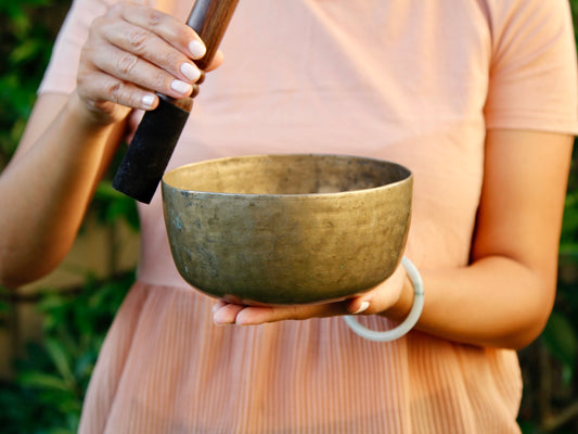 Old 'Tara' Singing Bowl - Base Note F (170 Hz)
