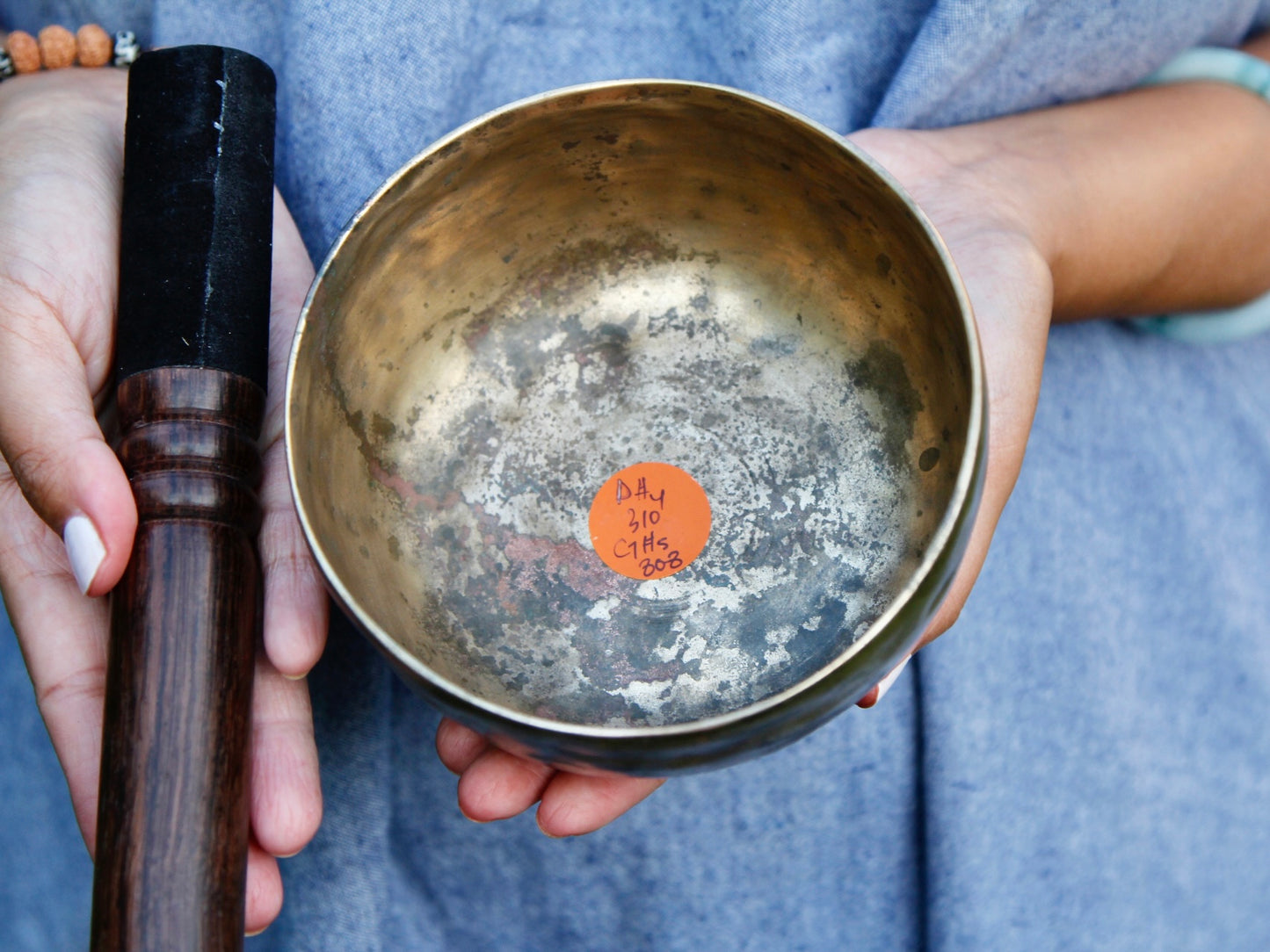 Small Old 'Tara' Singing Bowl - Base Note D#4 (310 Hz)