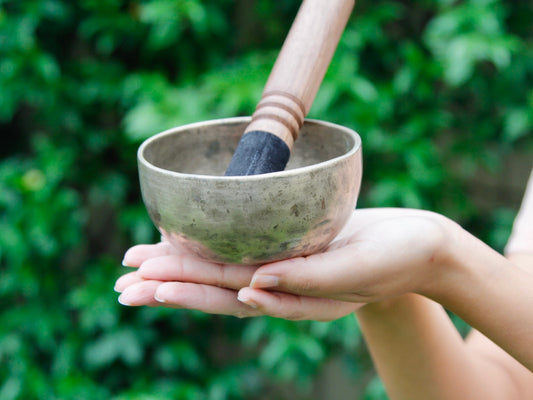 Small Old 'Tara' Singing Bowl - Base Note C5 (522 Hz)