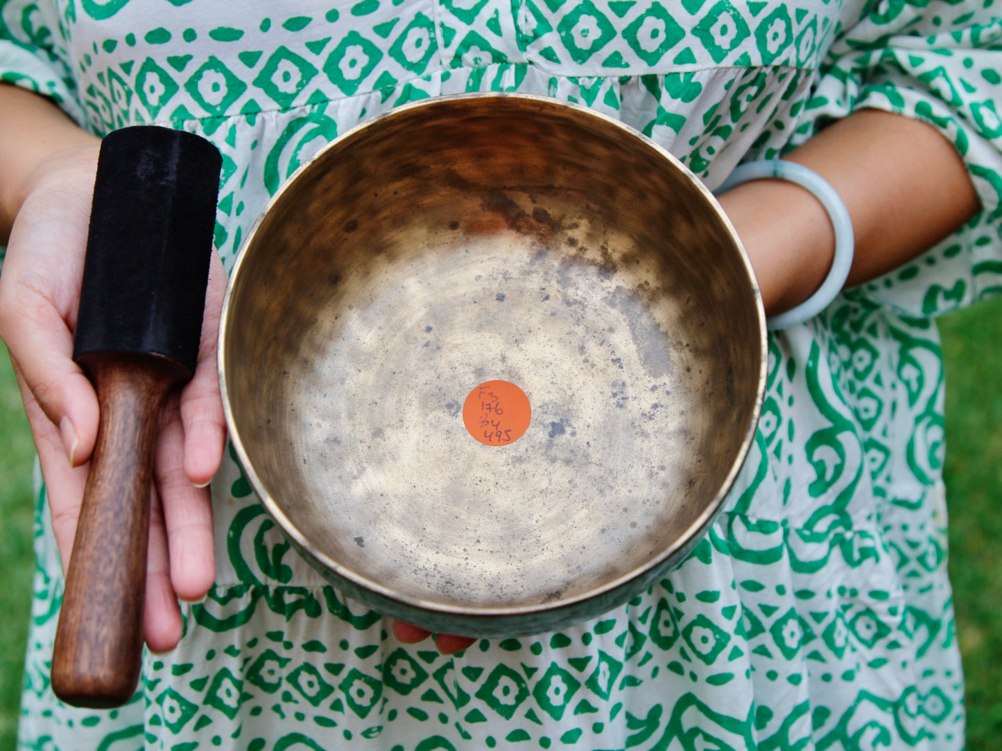 Old 'Tara' Singing Bowl - Base Note F3 (176 Hz)