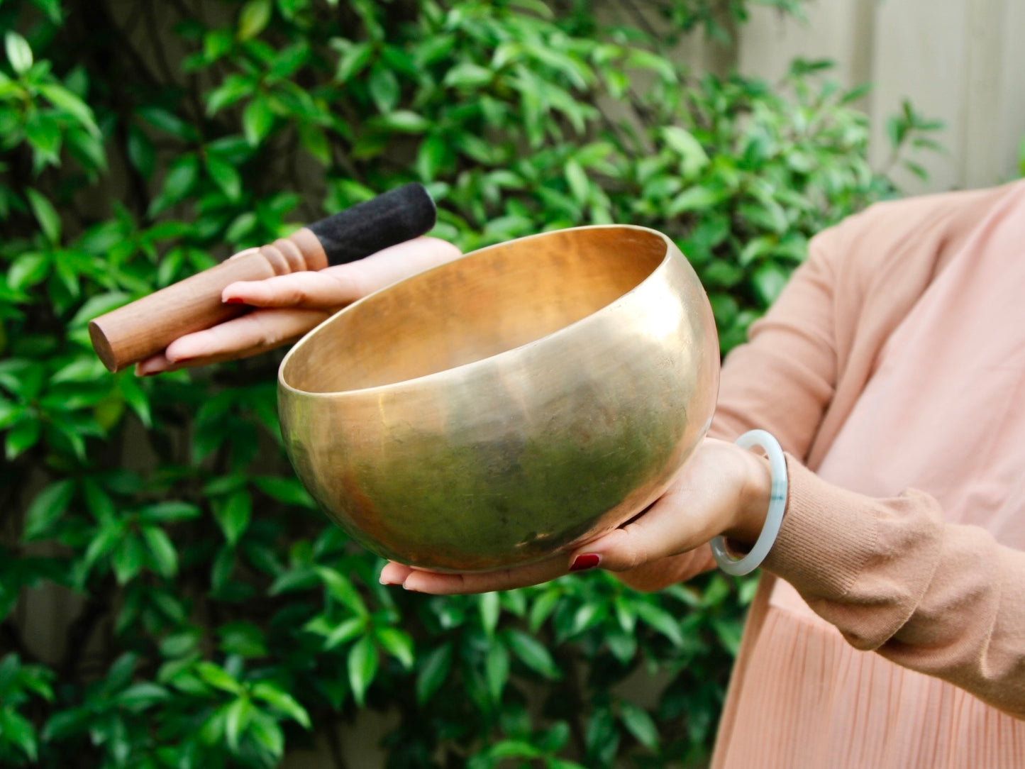 Remuna Singing Bowl - Base note F3 (180 Hz)
