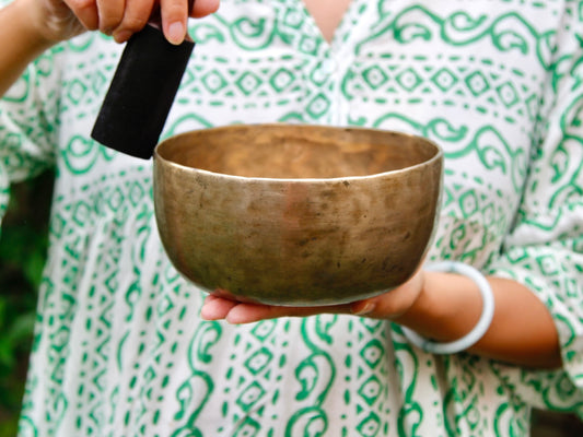 Old 'Tara' Singing Bowl - Base Note F3 (176 Hz)