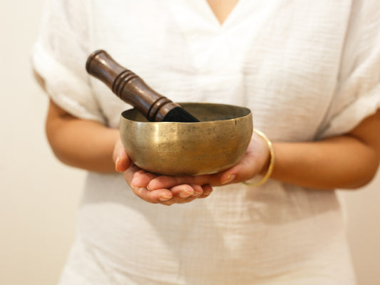 Small Tara Singing Bowl - Base Note D#4 (305 Hz)