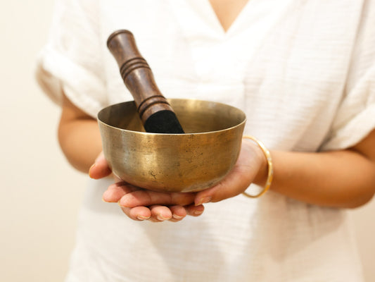 Small Tara Singing Bowl - Base Note G#4 (276 Hz)
