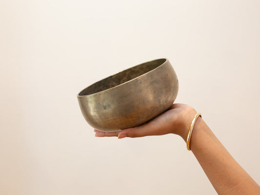 Remuna Singing Bowl - Base note A3 (223 Hz)
