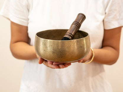 Remuna Singing Bowl - Base note A3 (223 Hz)