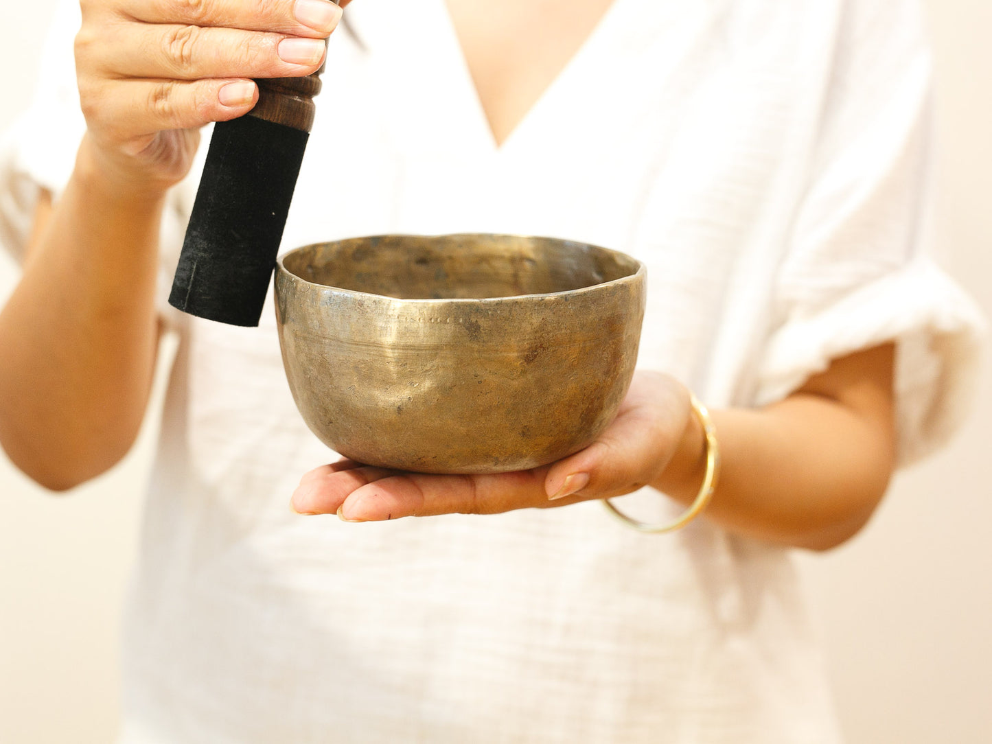 Small Tara Singing Bowl - Base Note G#4 (406 Hz)