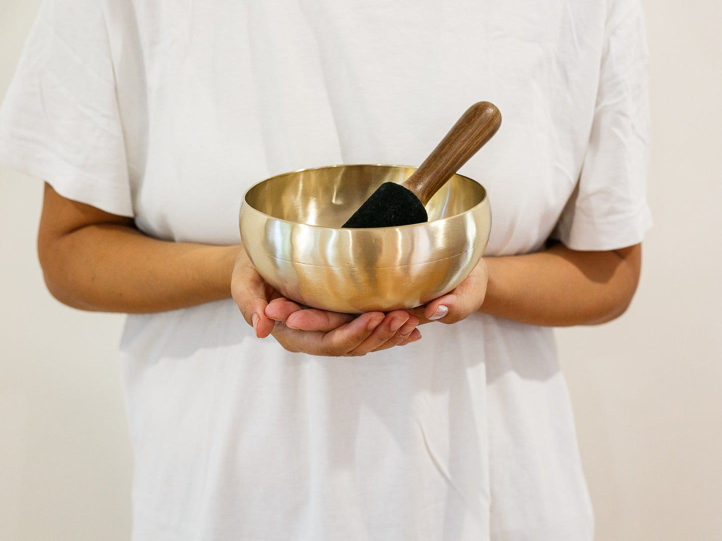 15 cms Easy Play Singing Bowl – B3 243 Hz