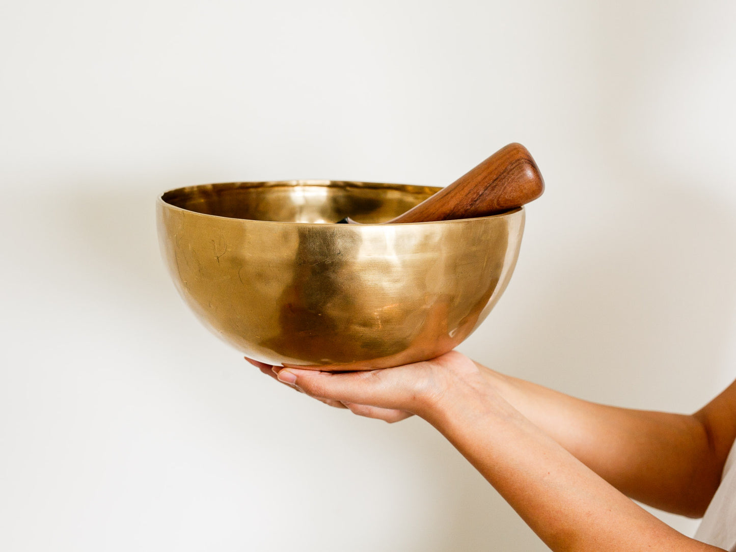 Contemporary Flow Singing Bowl - Base Note A#2 116 Hz