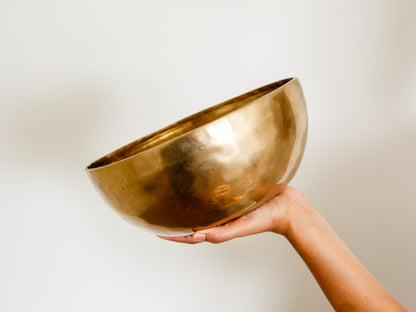 Contemporary Flow Singing Bowl - Base Note A#2 116 Hz