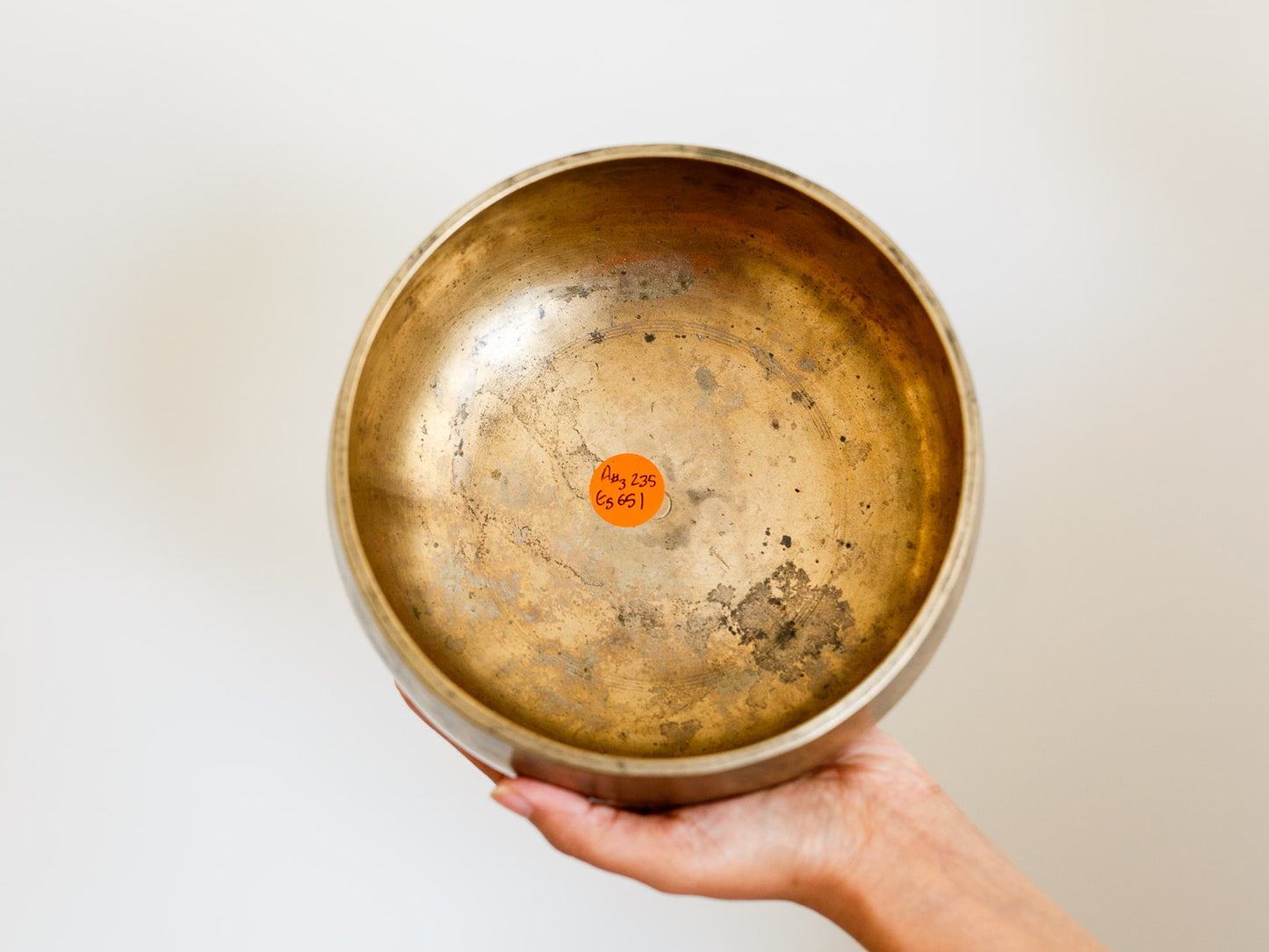 Remuna Singing Bowl - Base note A#3 (235 Hz)