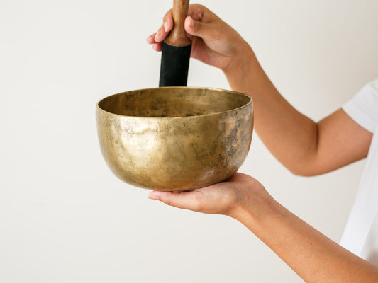 Tara Singing Bowl - Base Note F#3 (180 Hz)