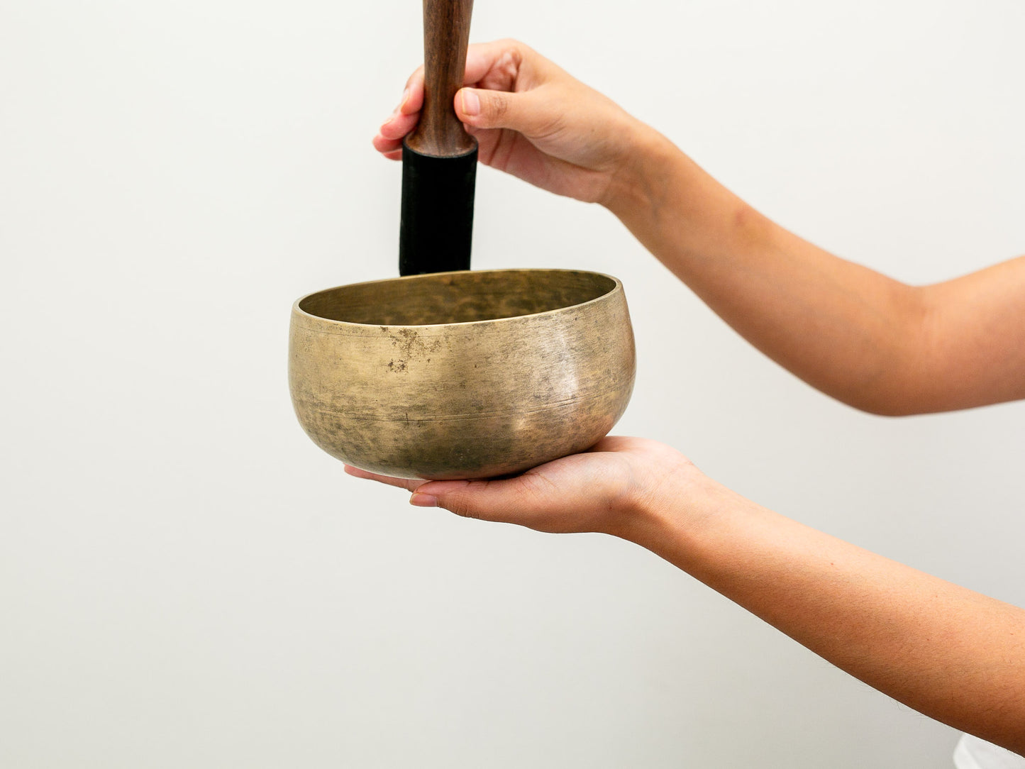 Remuna Singing Bowl - Base note A#3 (236 Hz)