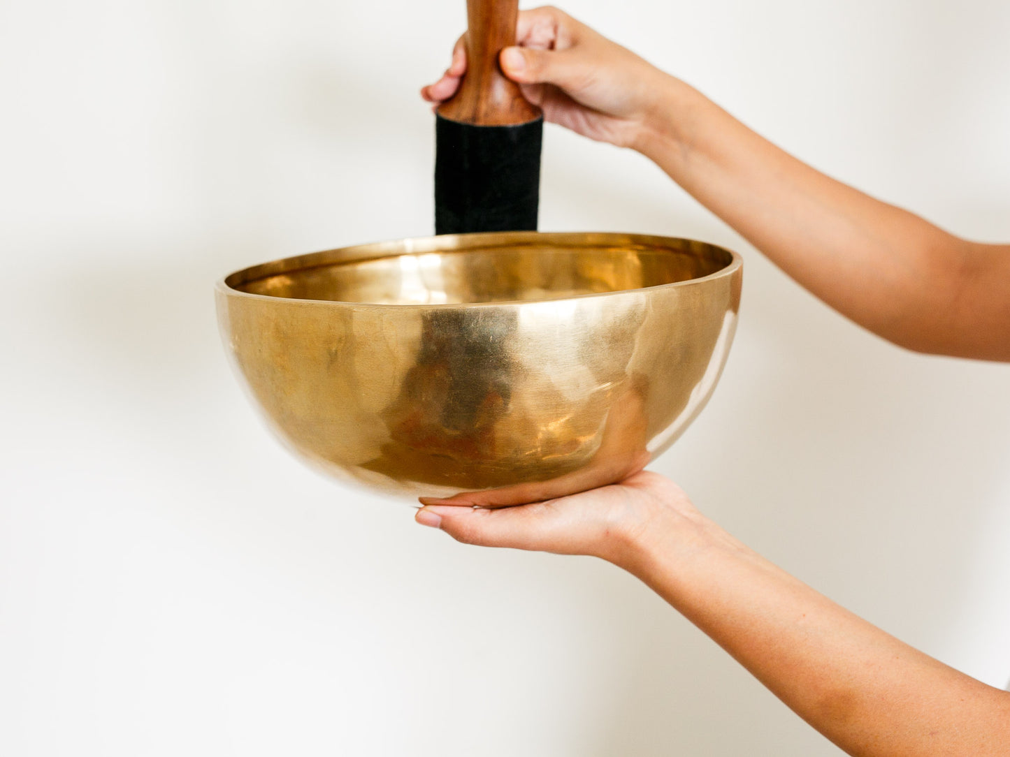 Contemporary Flow Singing Bowl - Base Note B2 125 Hz