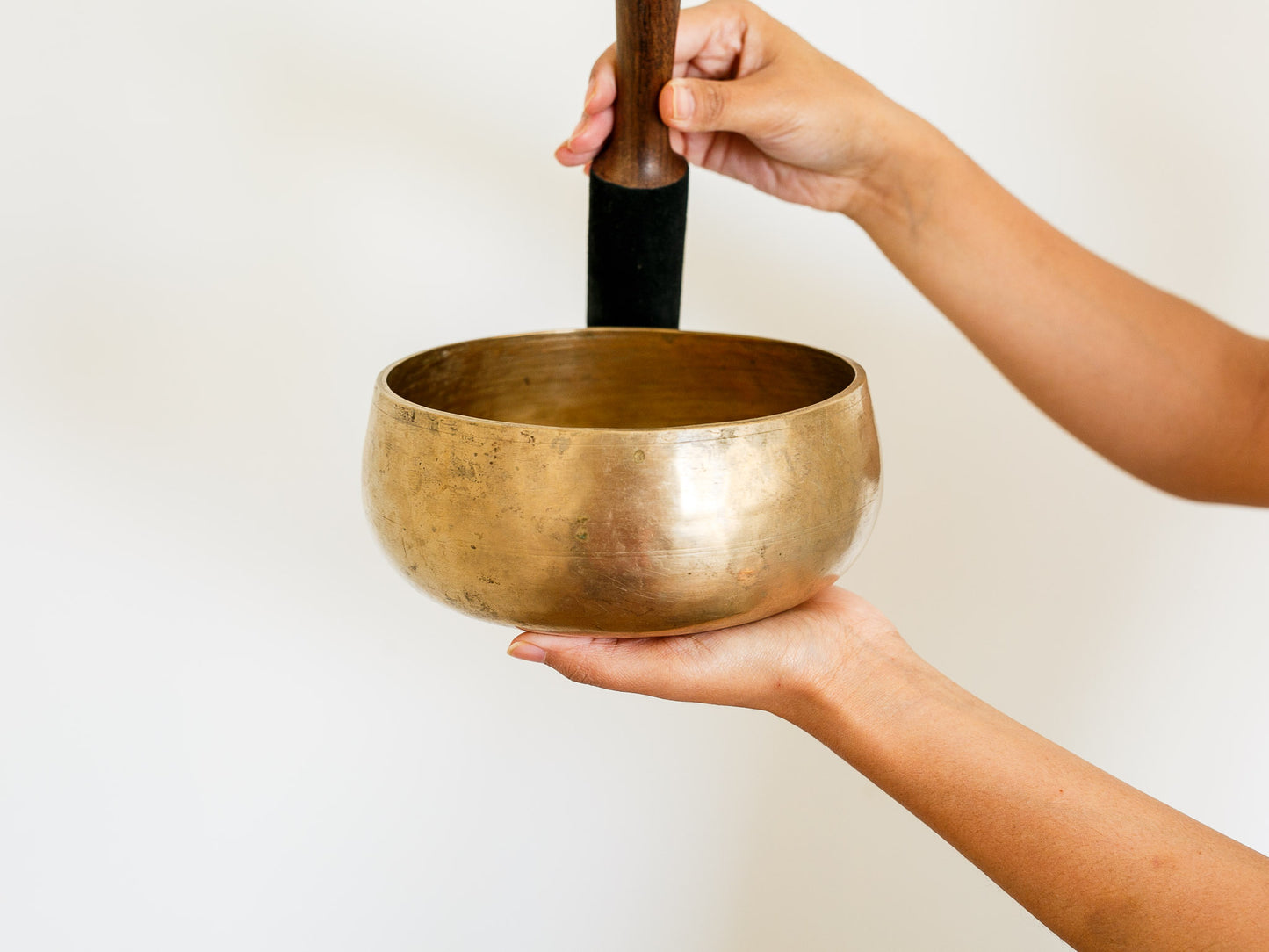 Remuna Singing Bowl - Base note A3 (221 Hz)