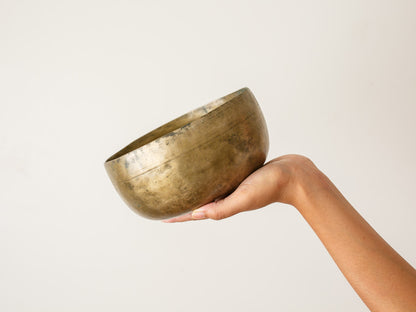 Tara Singing Bowl - Base Note A3 (215 Hz)