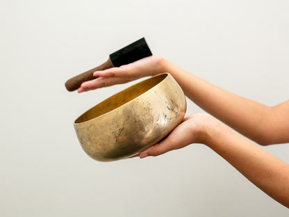 Remuna Singing Bowl - Base note A3 (220 Hz)