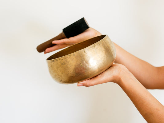 Remuna Singing Bowl - Base note A3 (221 Hz)