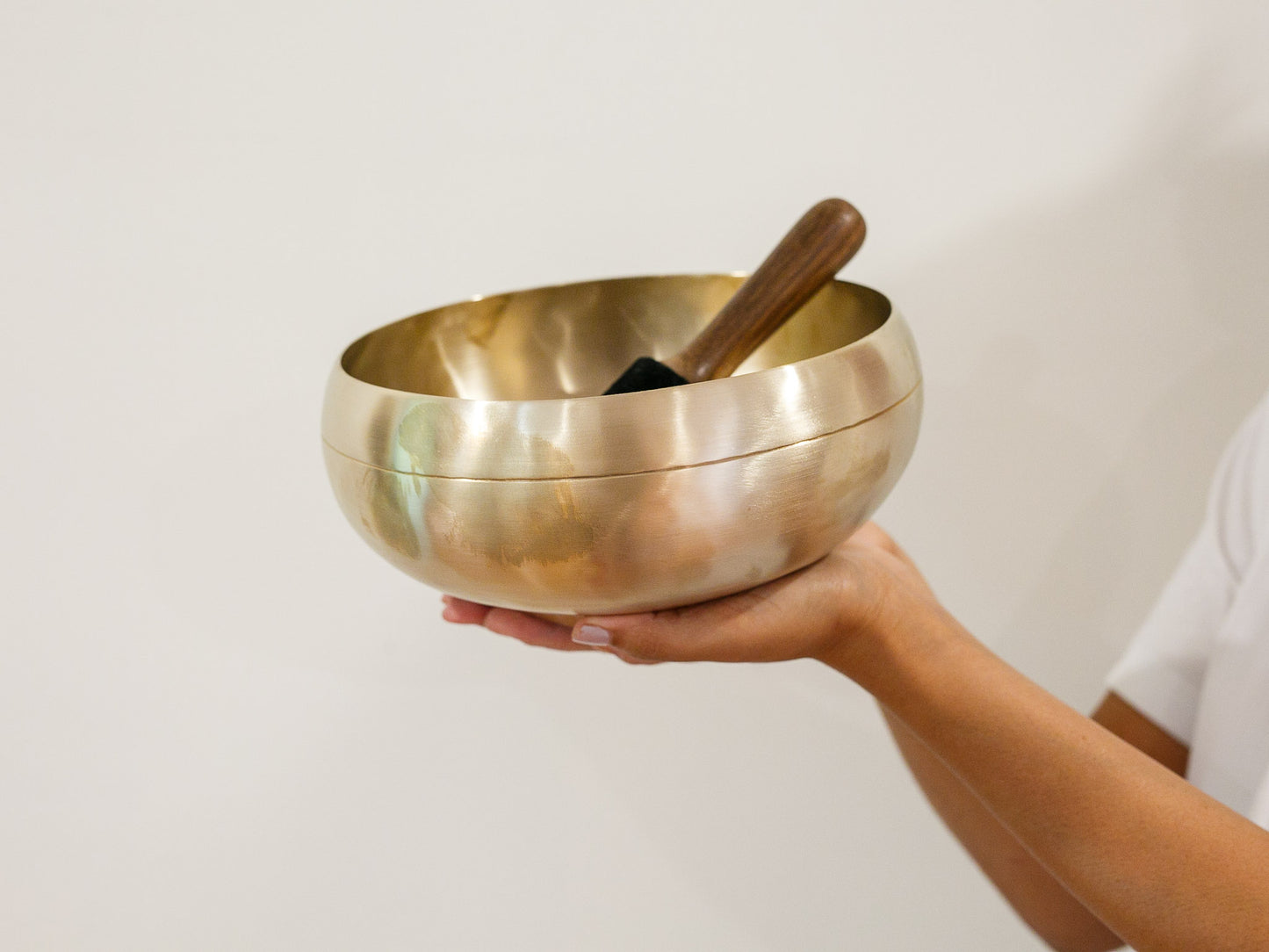 19.5 cms Easy Play Singing Bowl – D3 149 Hz