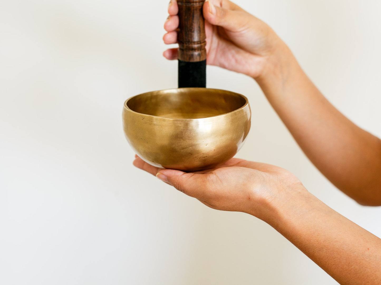 Small Contemporary Flow Singing Bowl - Base note C5 (534 Hz)