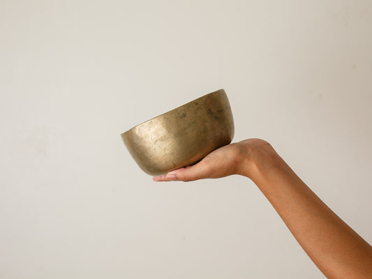 Tara Singing Bowl - Base Note C#4 (275 Hz)