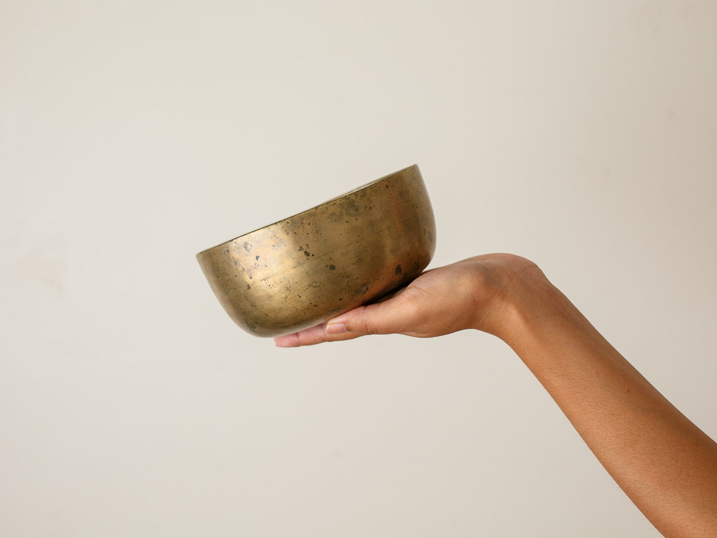 Tara Singing Bowl - Base Note A#3 (230 Hz)