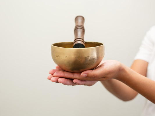 Small Contemporary Flow Singing Bowl - Base note B4(486)