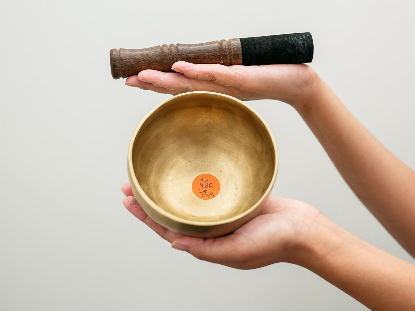 Small Contemporary Flow Singing Bowl - Base note B4(486)