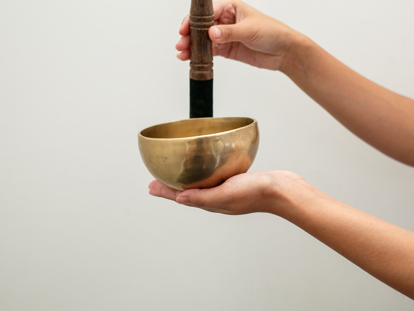 Small Contemporary Flow Singing Bowl - Base note B4(490)