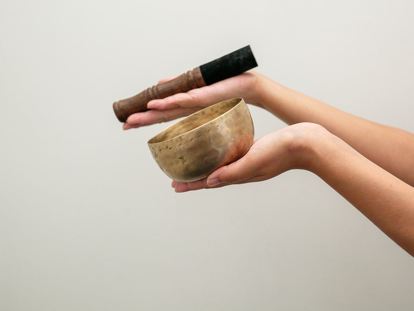 Small Tara Singing Bowl - Base Note F4 (357 Hz)