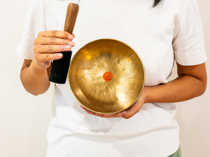 Tara Singing Bowl - Base Note E3 (160 Hz)