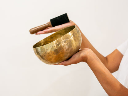 Tara Singing Bowl - Base Note D3 (144 Hz)