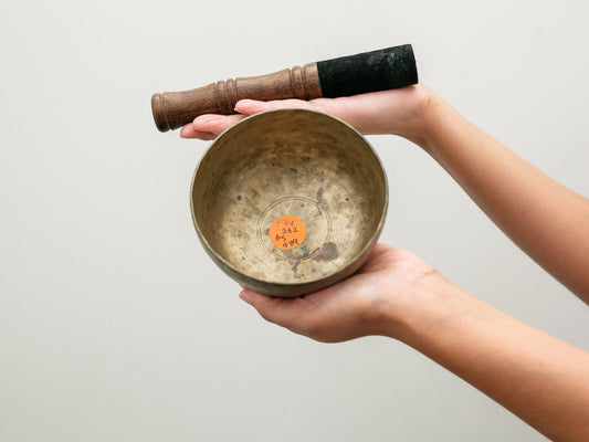 Small Tara Singing Bowl - Base Note F#4 (362 Hz)