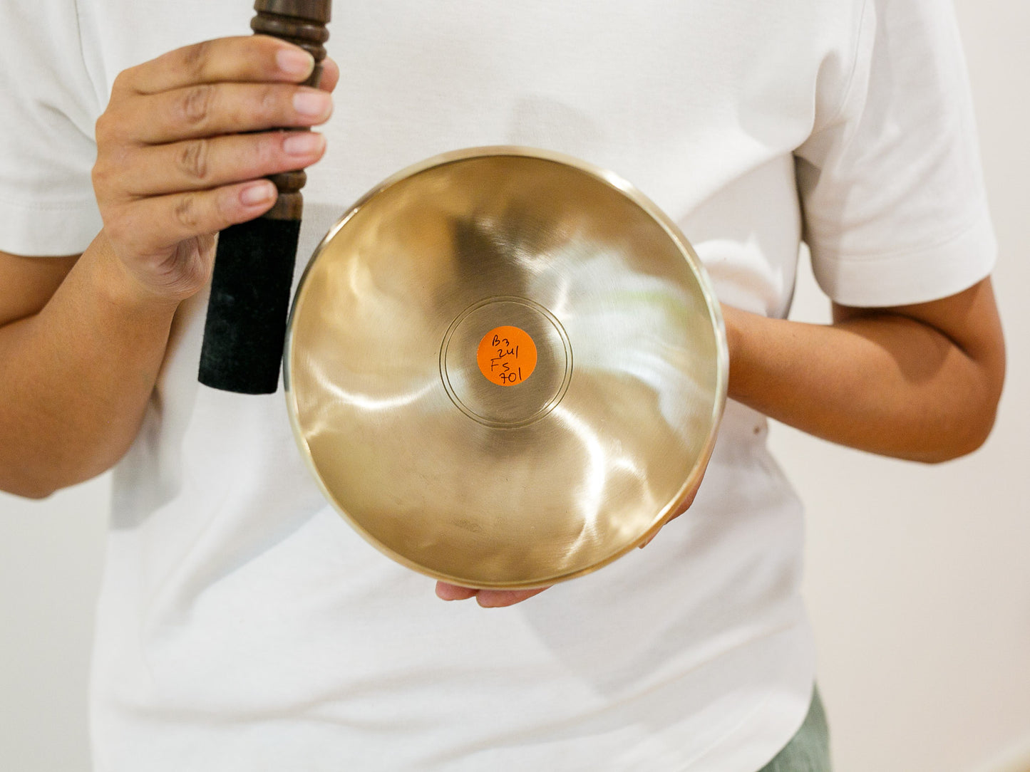 15.5 cms Easy Play Singing Bowl – B3 241 Hz