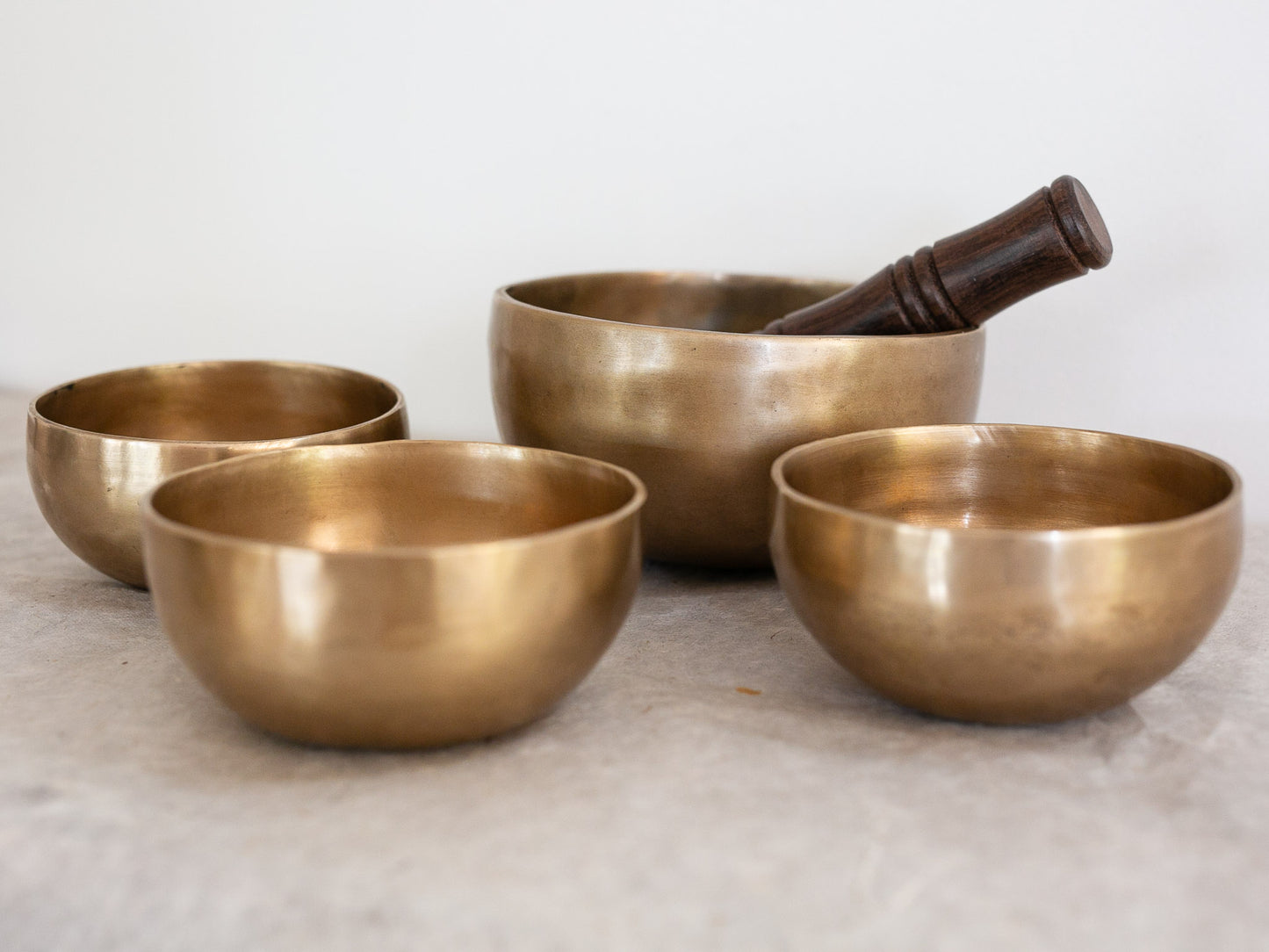Set of 4 Small Contemporary Bowls - CBS21