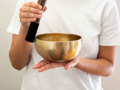 Hand Hammered Moon Singing Bowl - Base Note D#4 316 Hz