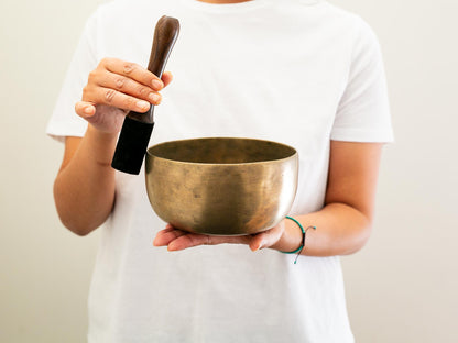 Tara Singing Bowl - Base Note F#3 (190 Hz)