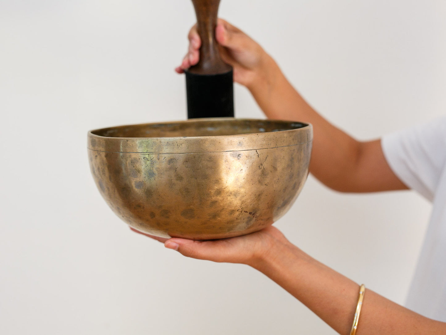 Medium Serenity Tibetan Singing Bowl - A#2 115 Hz