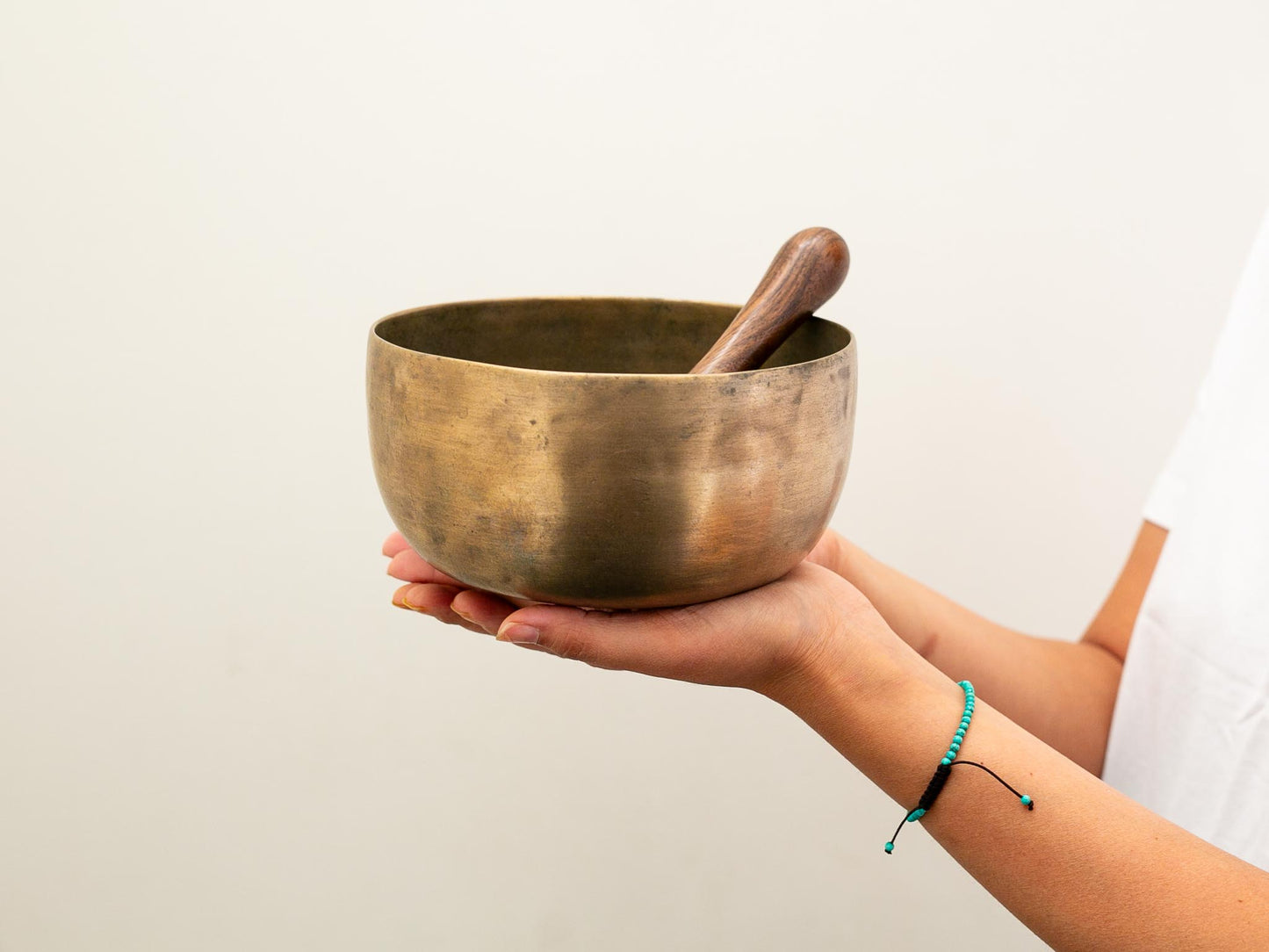 Tara Singing Bowl - Base Note F#3 (190 Hz)