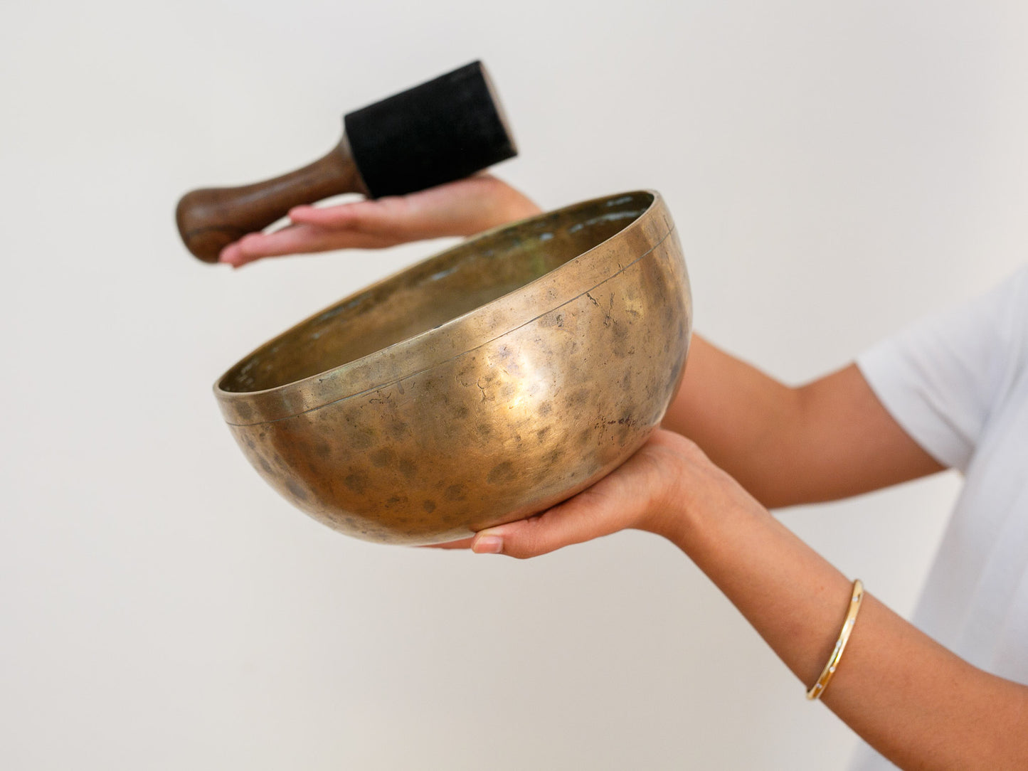 Medium Serenity Tibetan Singing Bowl - A#2 115 Hz