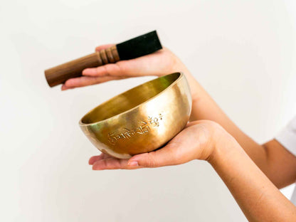 Hand Hammered Moon Singing Bowl - Base Note G#4 414 Hz