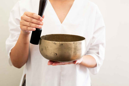 Remuna Singing Bowl - F#3 (183 Hz)